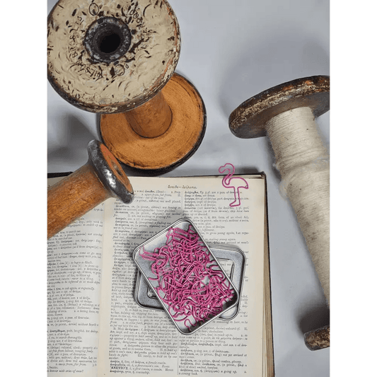 20 Flamingo Paper clips in a tin. - The Red Squirrel