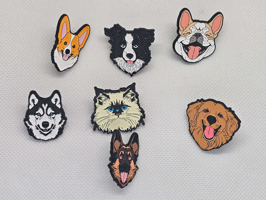 Set of cat and dog pin badges featuring various breeds, perfect for adding flair to clothing and bags.