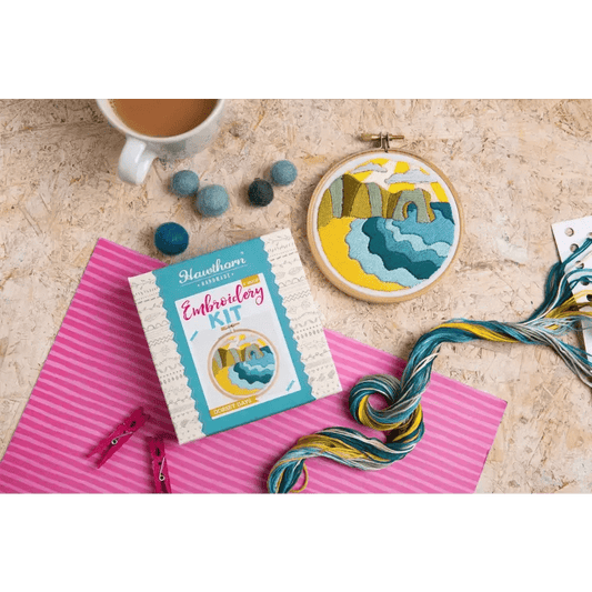 Dorset Days Mini Embroidery Kit - Complete Craft Kit for Beginners - The Red Squirrel