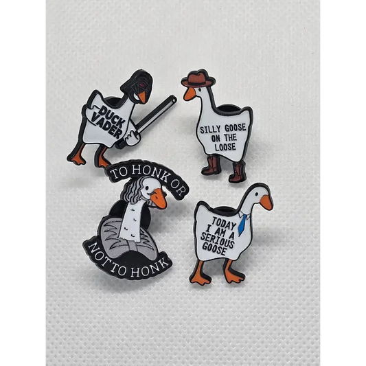 Fun Goose pin badges - Pin badges