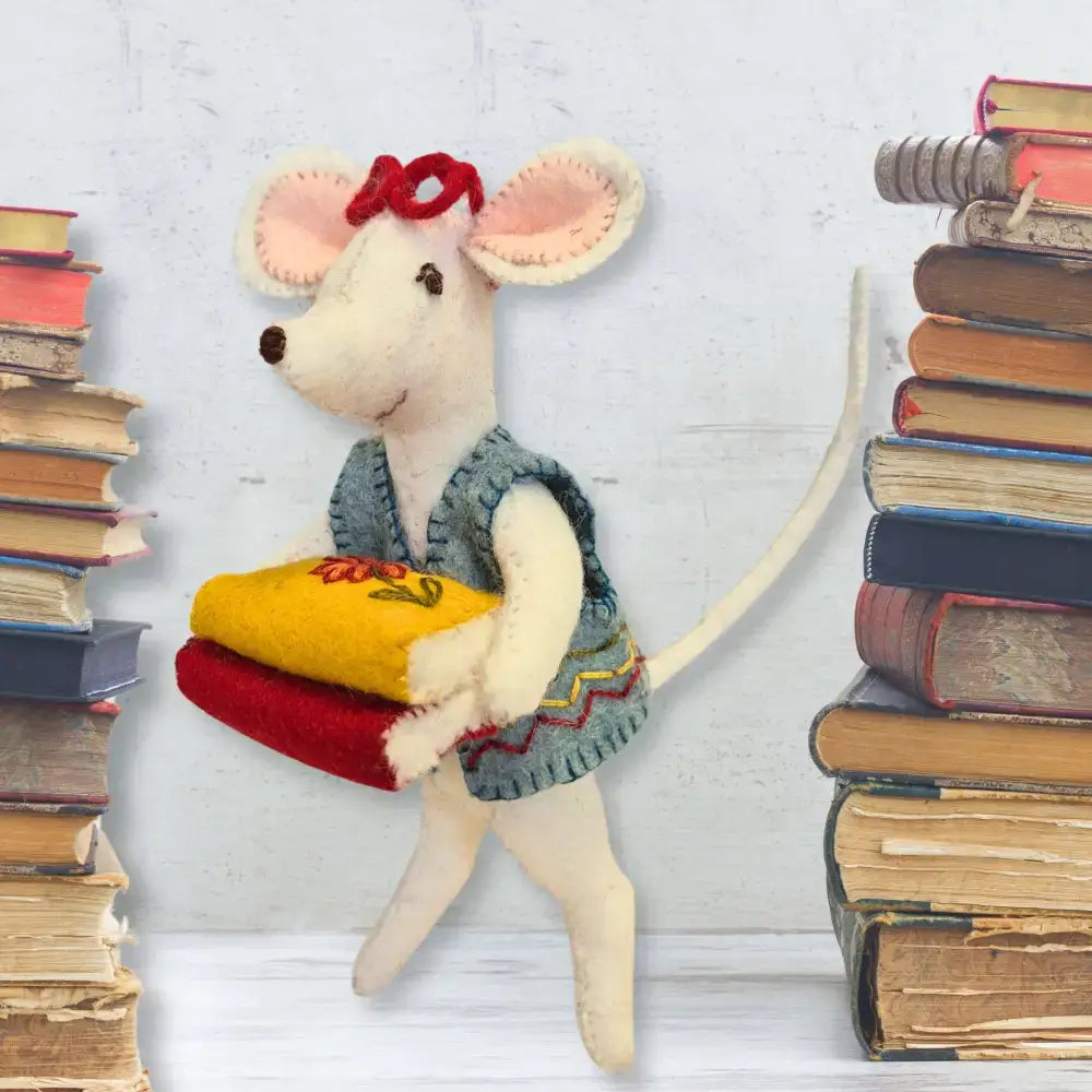 Little Mouse The Librarian Felt Craft Mini Kit - Felt craft kits
