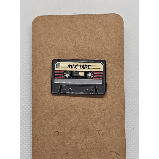 Retro themed pin badges (various designs) - The Red Squirrel