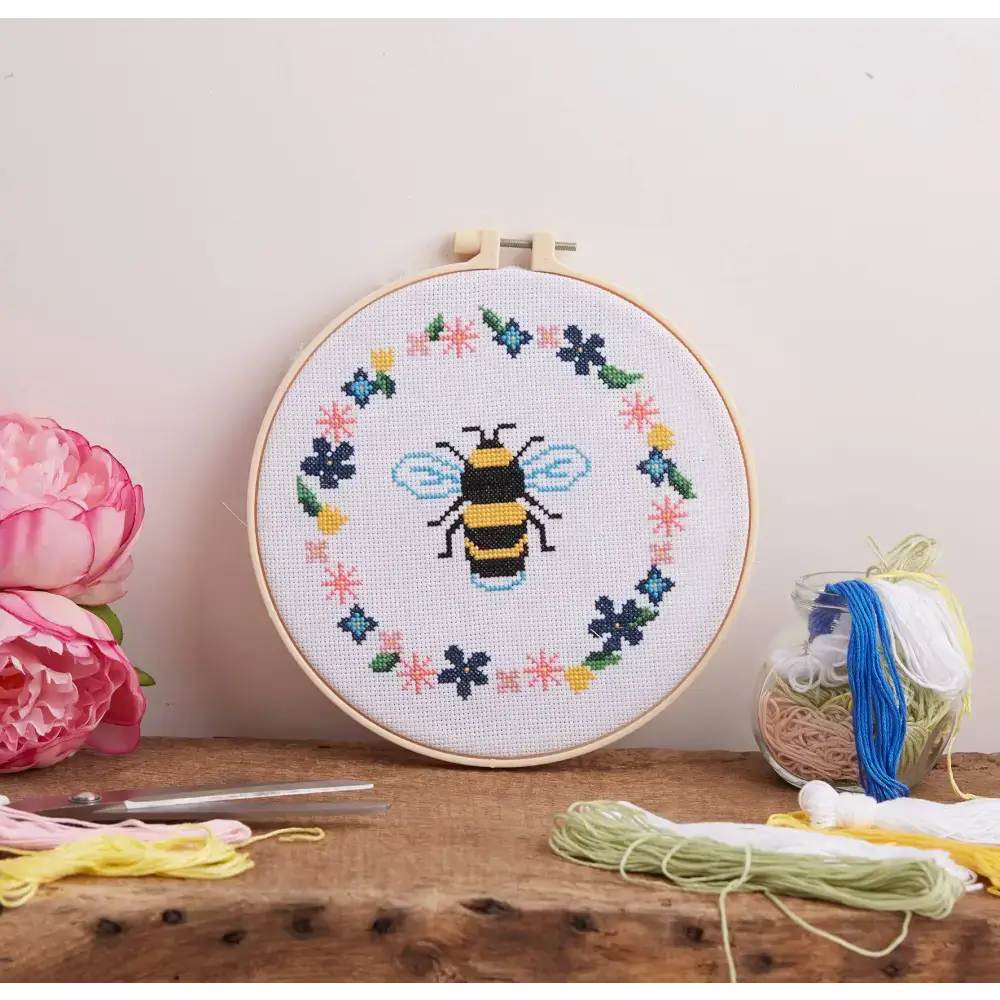Simply Make Cross Stitch Kit - Bee