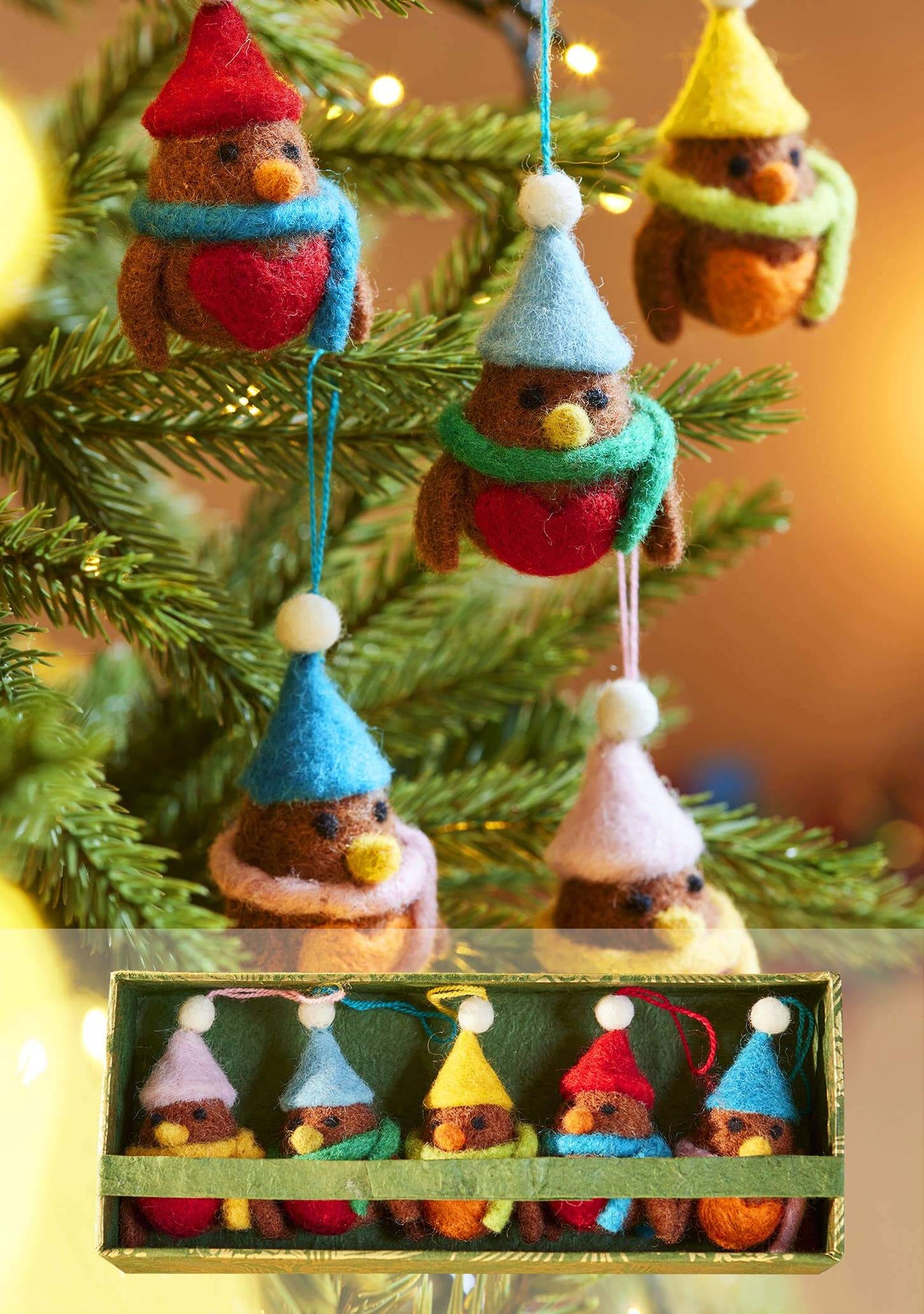 Set of 5 Hanging Felt Robin Christmas Decorations - The Red Squirrel