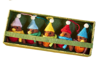 Set of 5 Hanging Felt Robin Christmas Decorations - The Red Squirrel