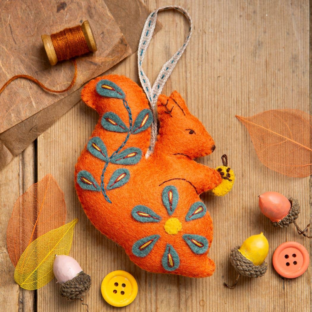 Folk Squirrel Felt Craft Mini Kit - The Red Squirrel