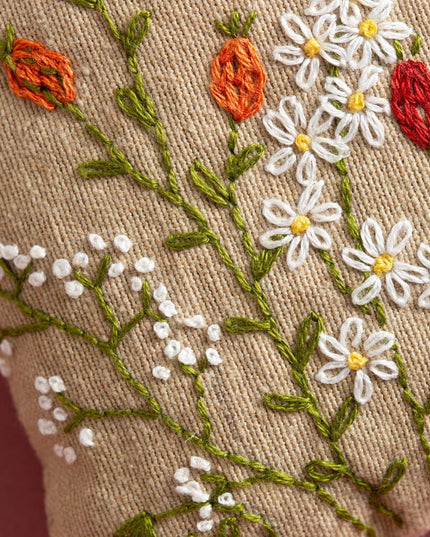 Linen Lavender Bags Embroidery Kit - Bees