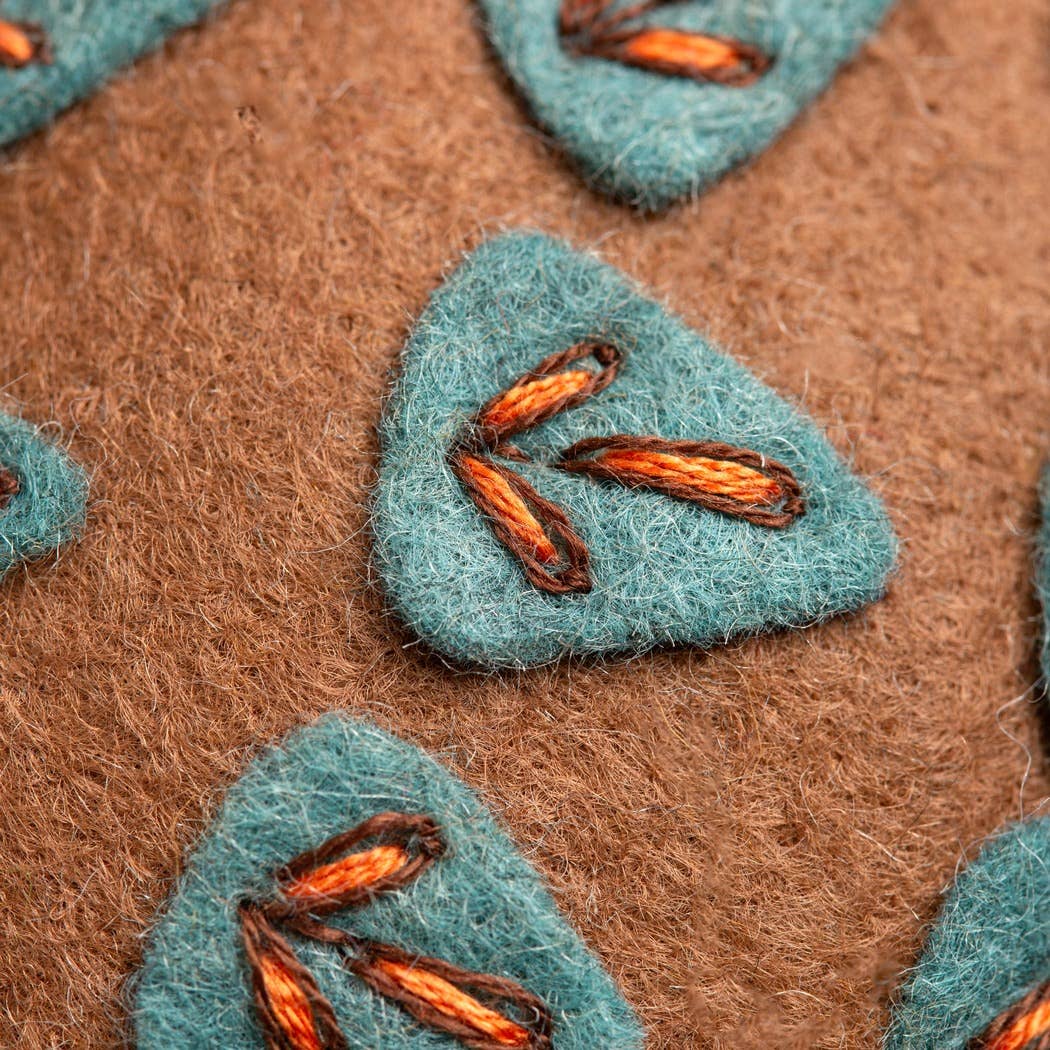 Folk Hedgehog Felt Craft Mini Kit - The Red Squirrel