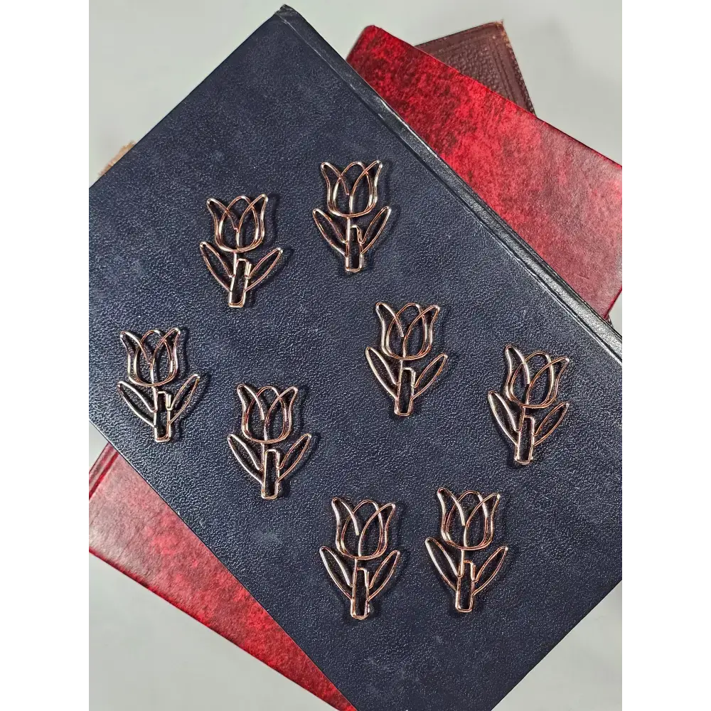 20 Tulip Paper clips in a tin - paper clips