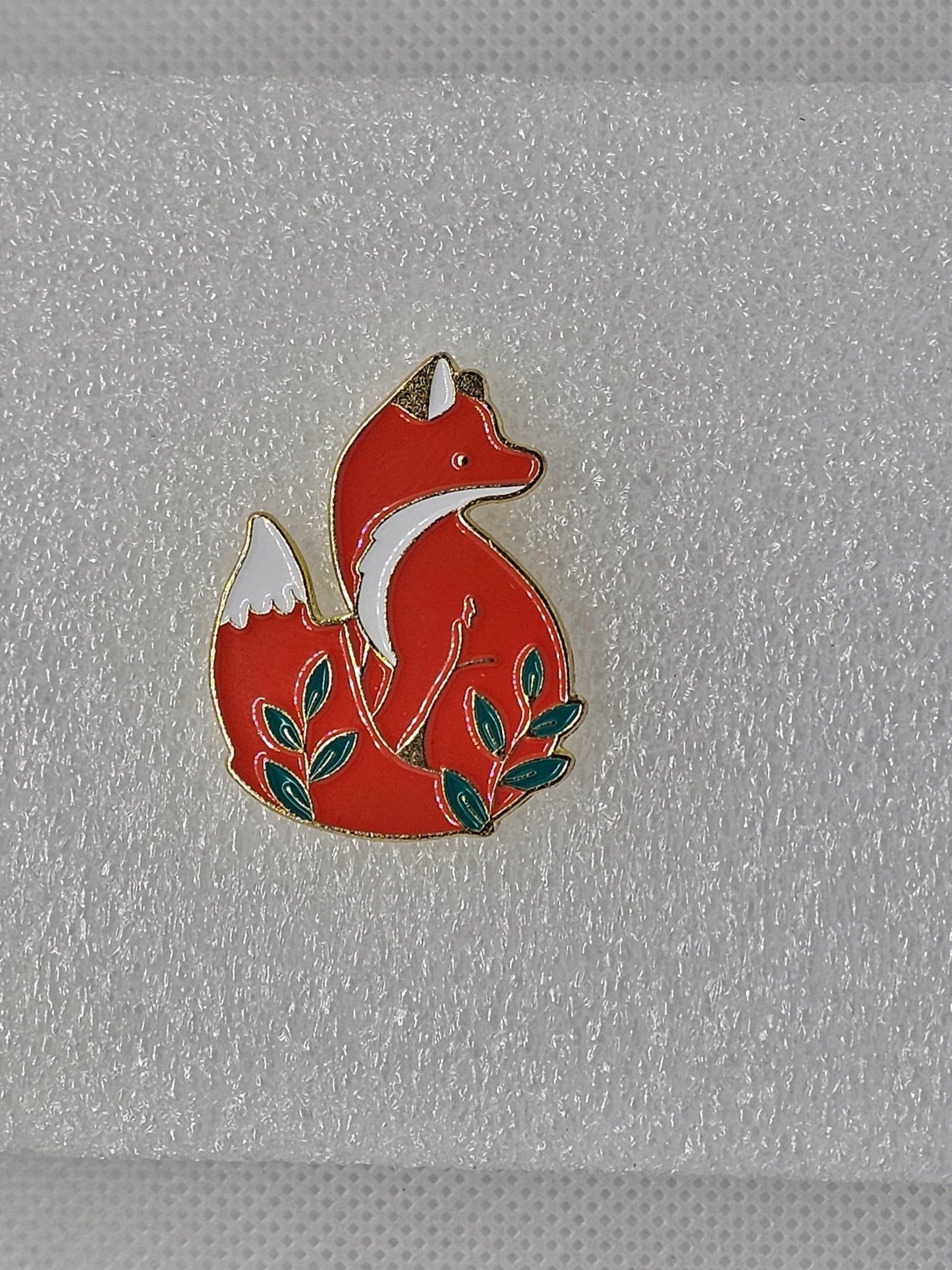 Animal Pin badges (Variety) - The Red Squirrel