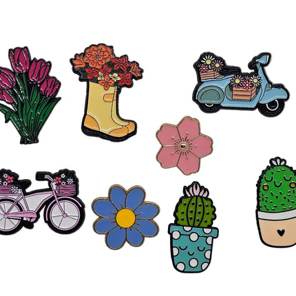 Floral themed pin badges - Various floral designs