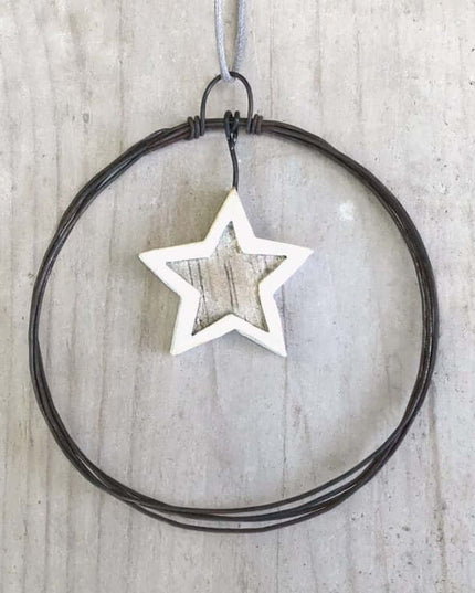 Small rusty wire wreath - Star- East of India