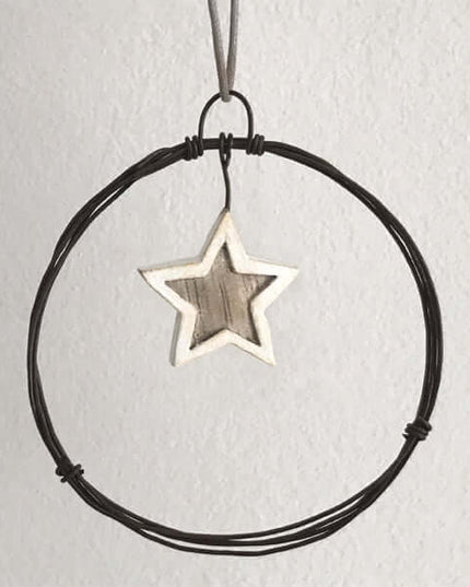 Small rusty wire wreath - Star- East of India