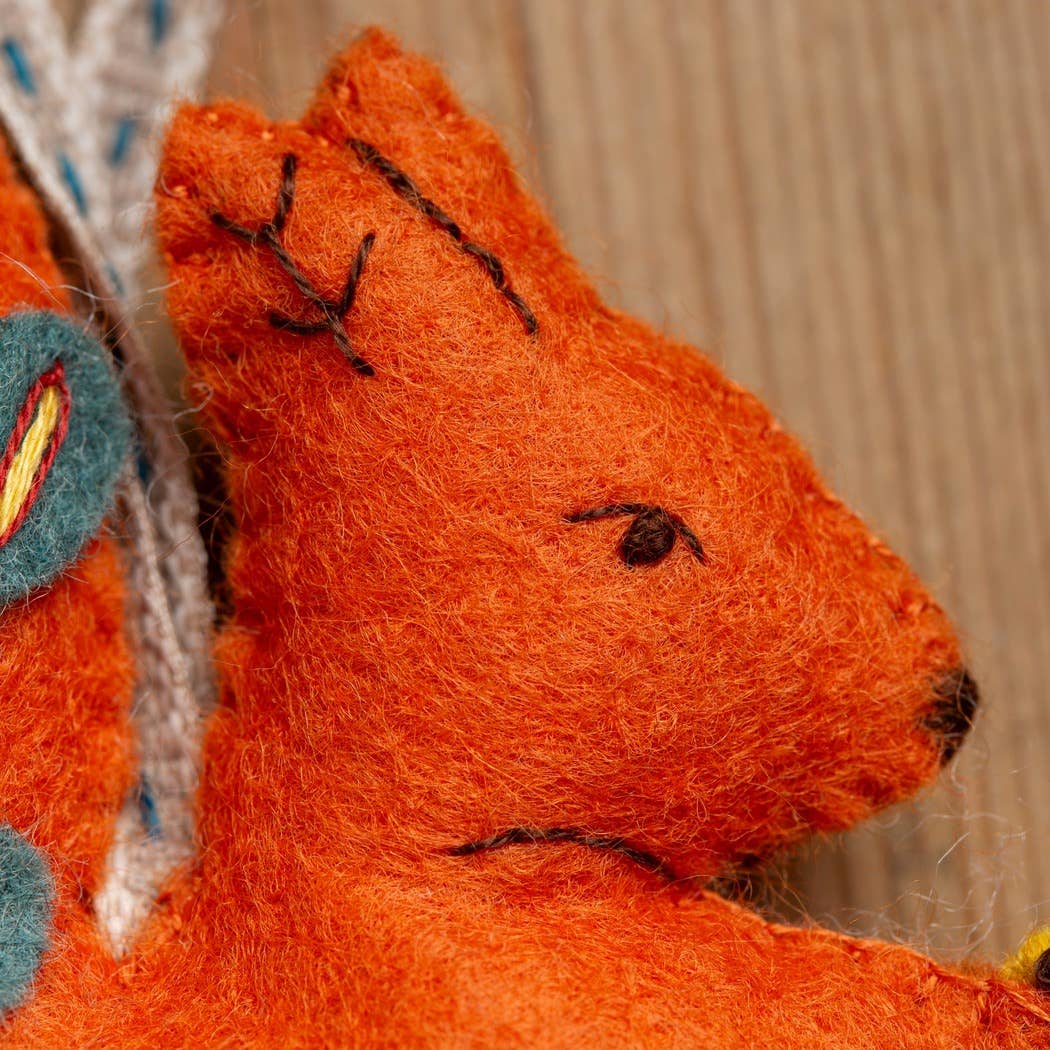 Folk Squirrel Felt Craft Mini Kit - The Red Squirrel