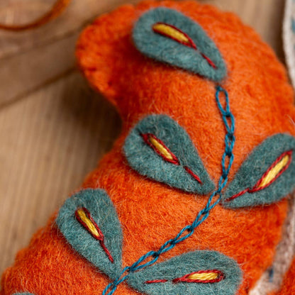 Folk Squirrel Felt Craft Mini Kit - The Red Squirrel