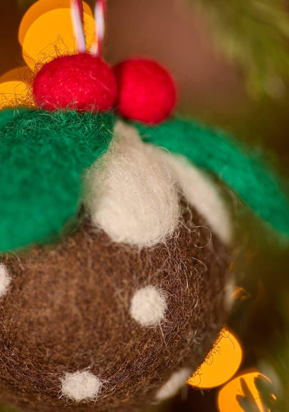 Felt Christmas Pudding Bauble - The Red Squirrel