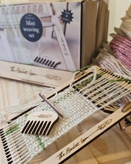 Wooden Rocket Loom - Mini loom kits featuring Galway wool