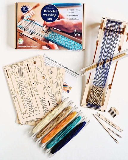 Bracelet weaving kit - Pop Out Projects