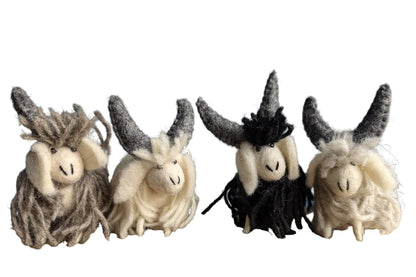 Mini Highland Cow - Assorted Colours - The Red Squirrel