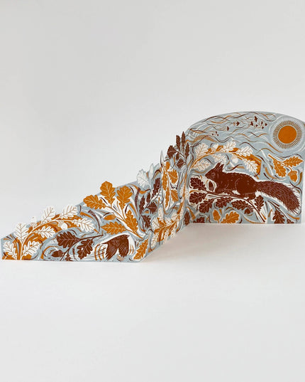 Concertina Card - Autumn Leaves - Squirrel