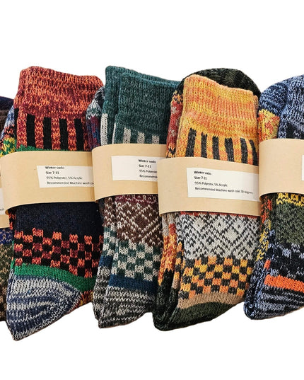 Beautiful pattern Winter Socks - size 7-11