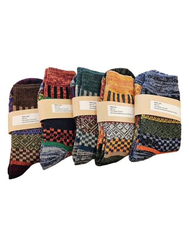 Beautiful pattern Winter Socks - size 7-11
