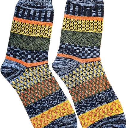 Beautiful pattern Winter Socks - size 7-11
