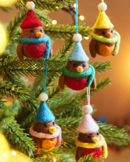 Set of 5 Hanging Felt Robin Christmas Decorations
