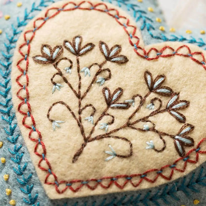 Embroidered Heart Felt Craft Mini Kit - Felt craft kits