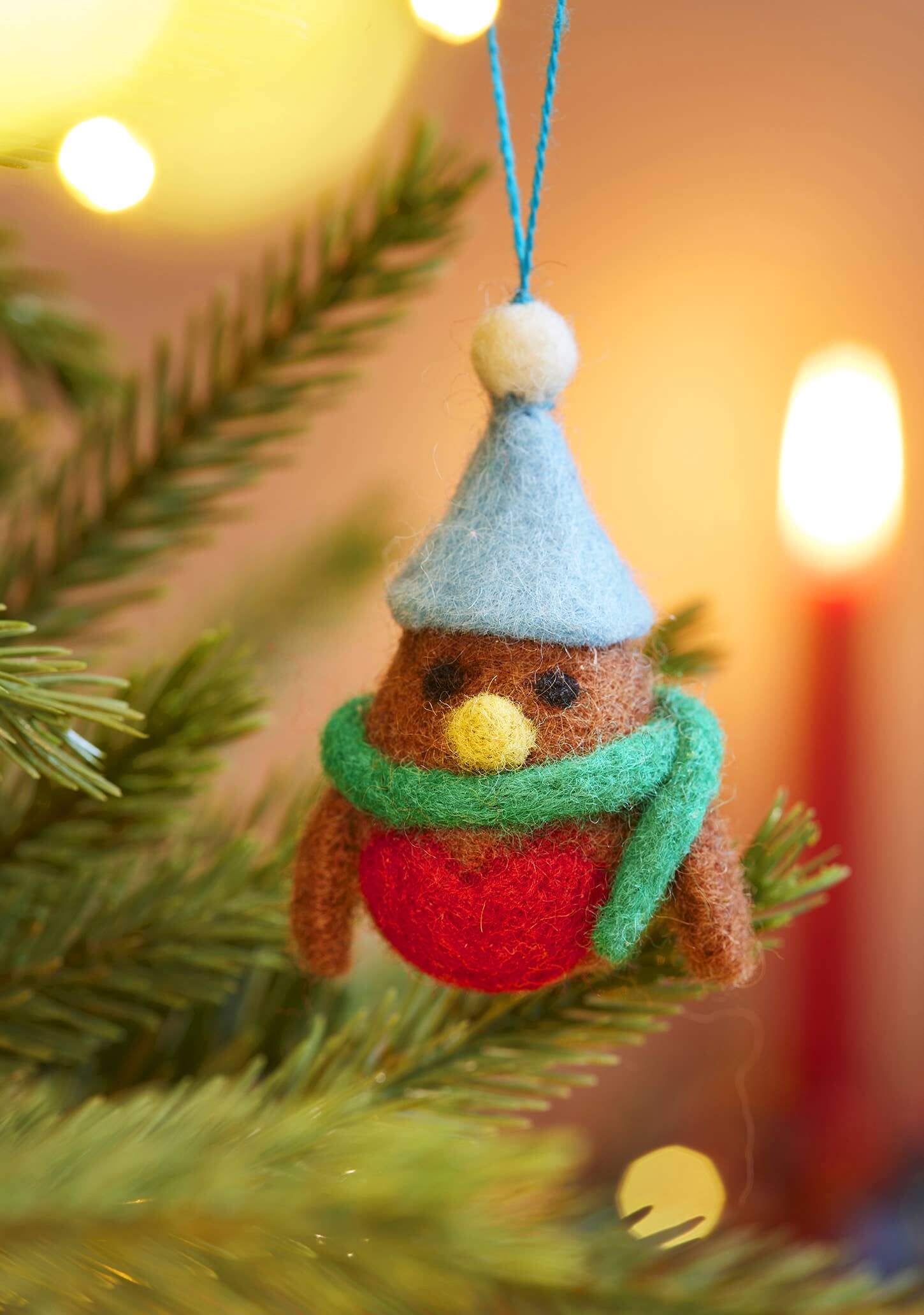 Set of 5 Hanging Felt Robin Christmas Decorations - The Red Squirrel