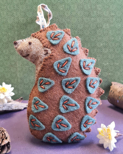 Folk Hedgehog Felt Craft Mini Kit