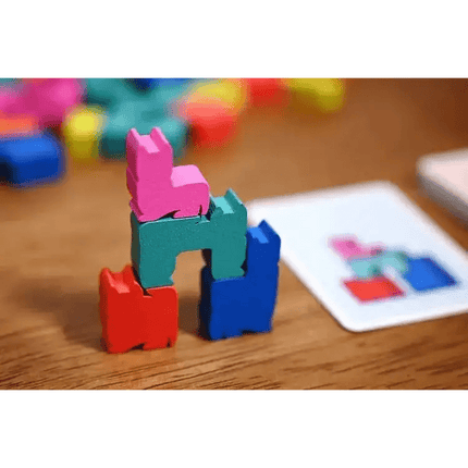 Kittin Board Game. A family game for 2-8 Players.