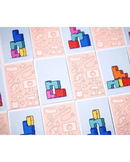 Kittin Board Game. A family game for 2-8 Players.