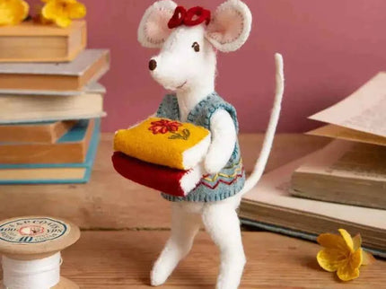 Little Mouse The Librarian Felt Craft Mini Kit