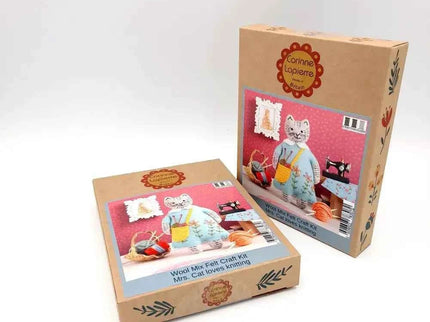 Mrs. Cat Loves Knitting Felt Craft Mini Kit