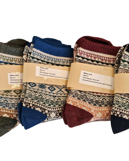 Beautiful pattern Winter Socks - size 4-7