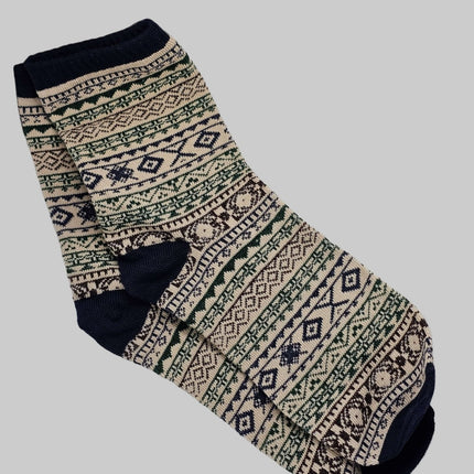 Beautiful pattern Winter Socks - size 4-7