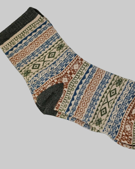 Beautiful pattern Winter Socks - size 4-7 Dark Green Heel