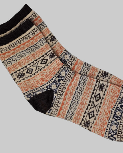 Beautiful pattern Winter Socks - size 4-7 Dark Brown Heel