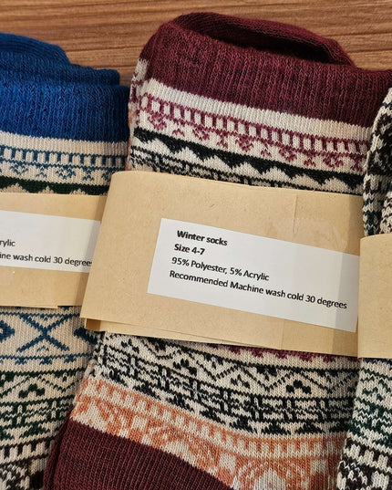 Beautiful pattern Winter Socks - size 4-7